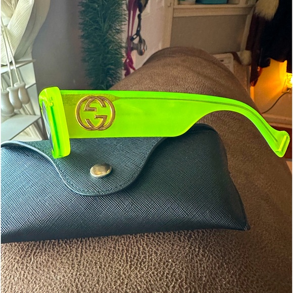 Gucci Sunglasses - Picture 2 of 6